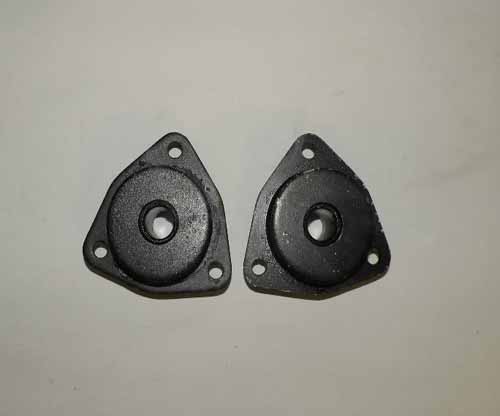 REAR RADIUS ARM FRONT BUSH – PAIR        STC618G