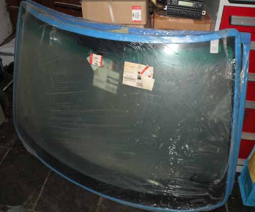 WINDSCREEN ASSY   CMB500480