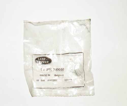 TRIM CLIP A PILLAR G-CAT-RRS-DIS3+4  IPN500050