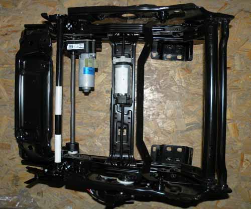 SEAT FRAME ASSY          LR023370