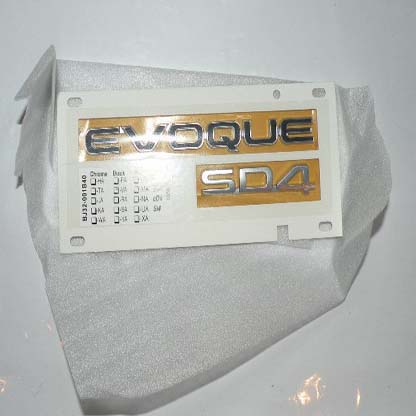 AUTOCOLLANT PLAQUE SIGNALÉTIQUE EVOQUE BADGE – BLACK, TRUNK BADGE-SD4 LR032334