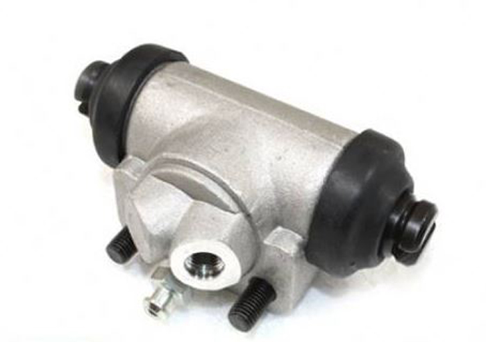 WHEEL CYLINDER LEFT HAND REAR  243303