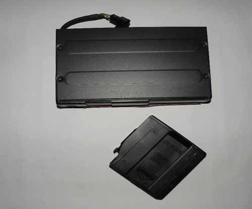 CD PLAYER AUTOCHANGER ALPINE, PLUS SUBWOOFER SYSTEM XQE100240